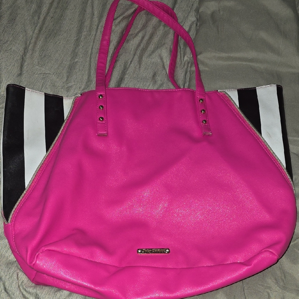 💫Juicy Couture Vibrant Pink Tote with Black and White Accents